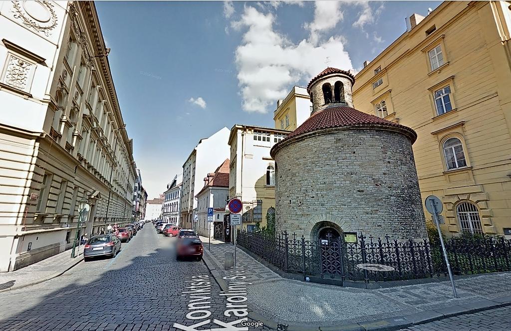 Champagne Studio With Sauna Prague