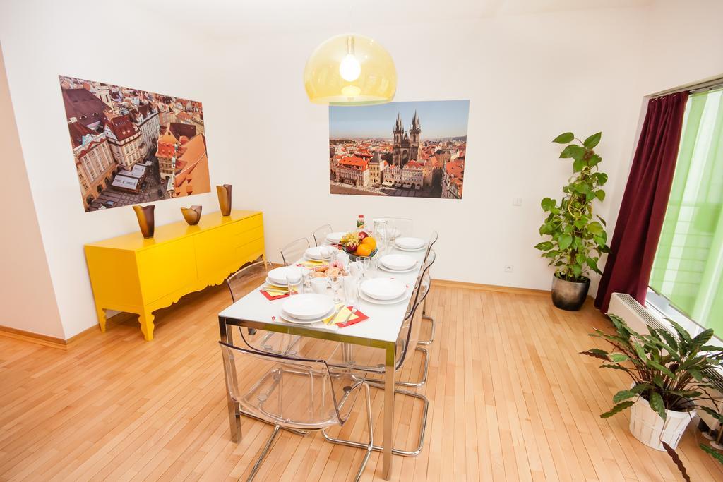 Wenceslas Square Lofts Apartment