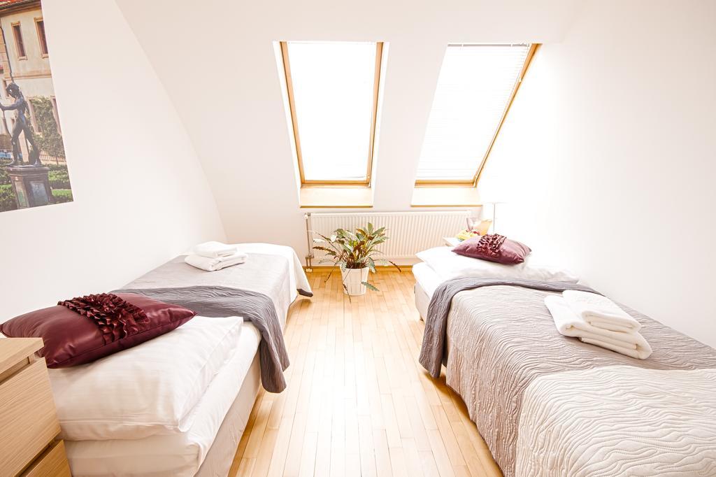 Wenceslas Square Lofts Apartment