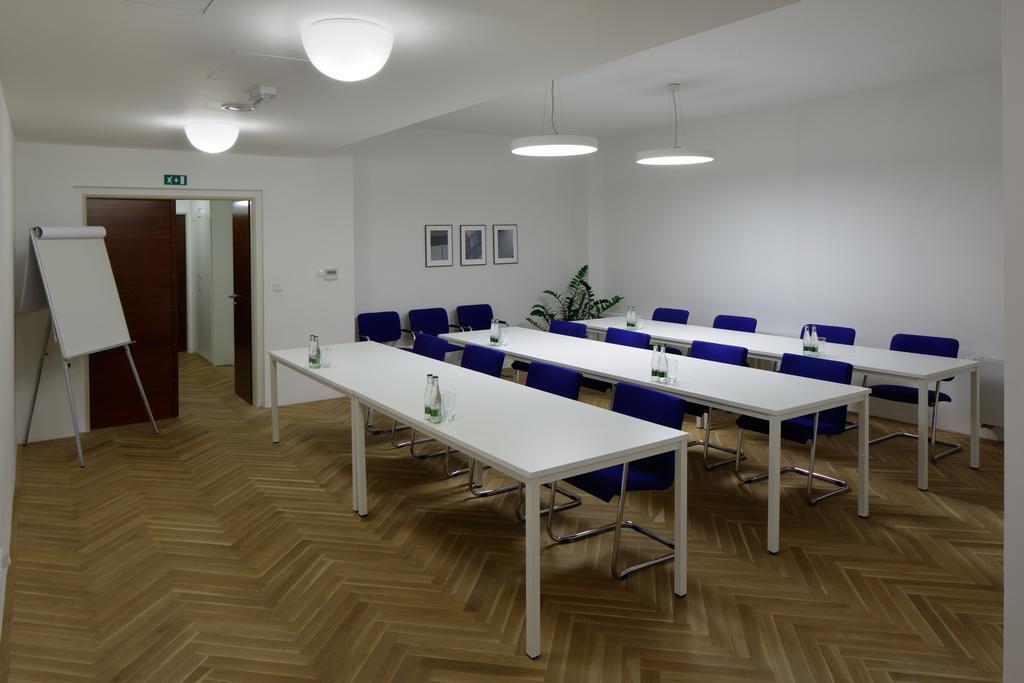 Axa Prague