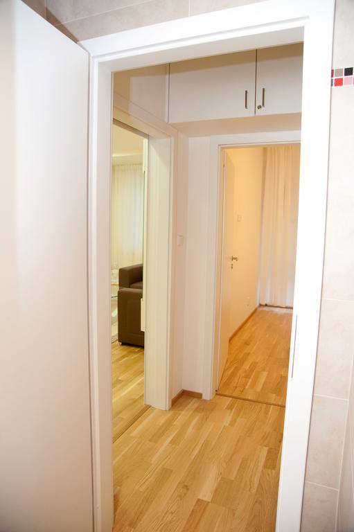 Apartment Malovanka *