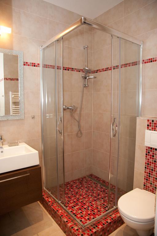 Malovanka Apartment
