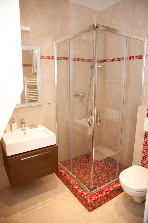 Malovanka Apartment