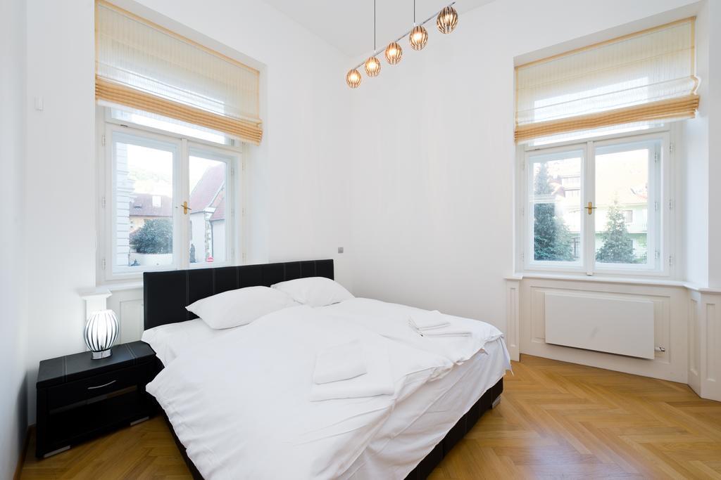Modern Vsehrdova