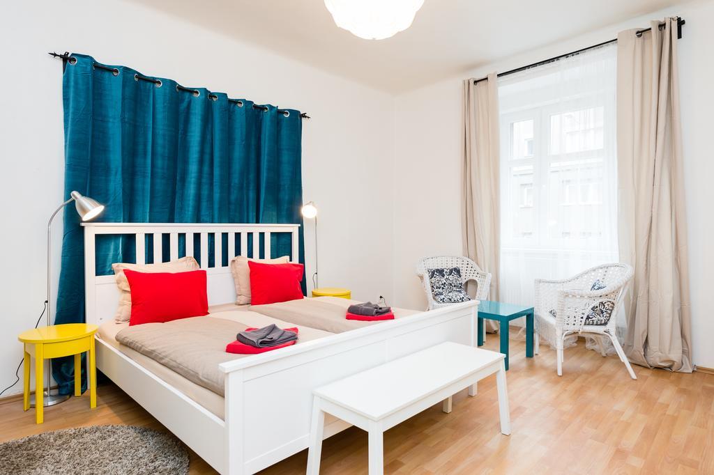 Guest house Lucemburska 3*