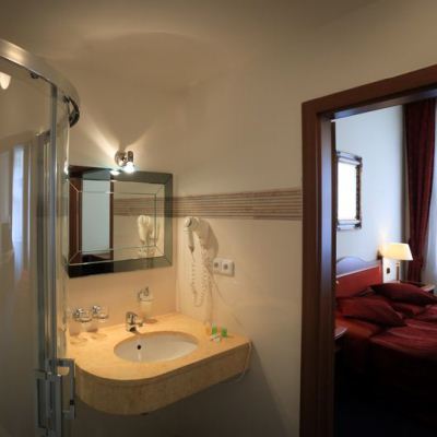 Ariston Otel