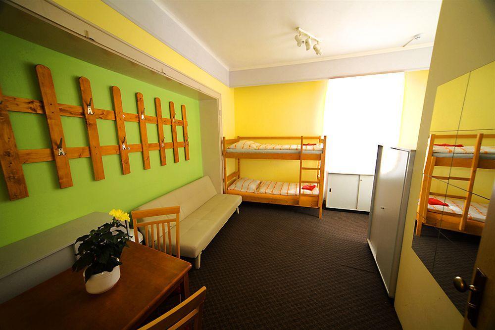 Hostel Homer - Old Town Square *