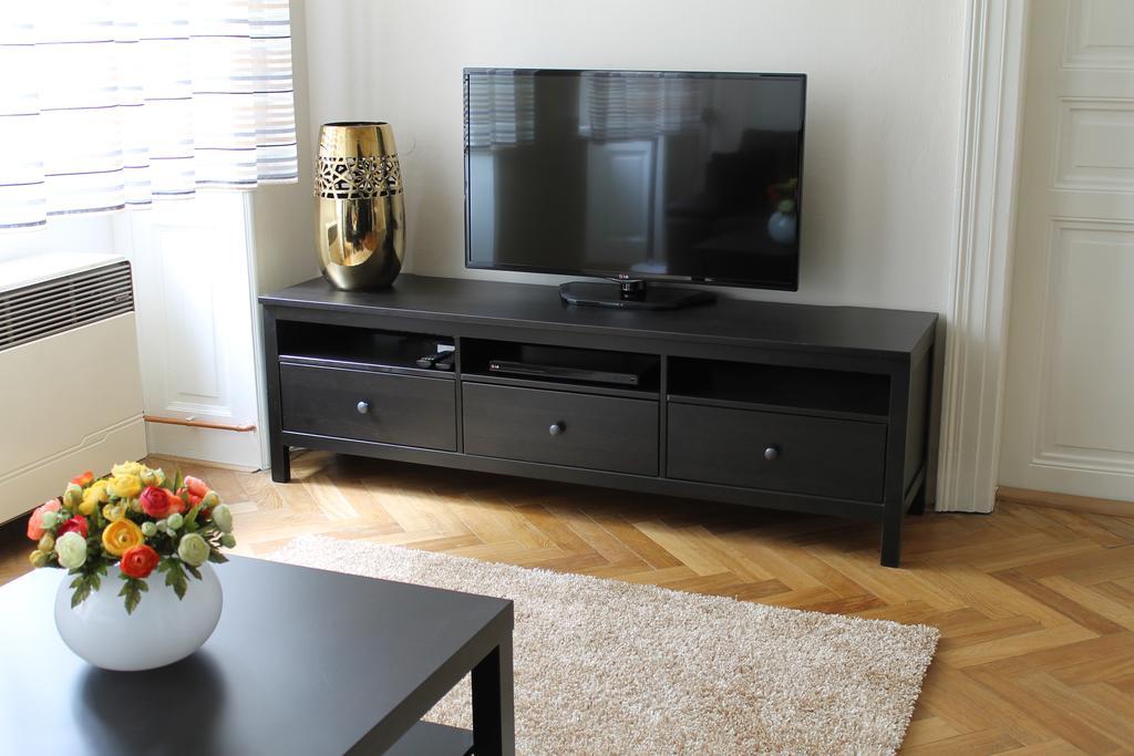 Apartment Royal Celakovskeho Sady *