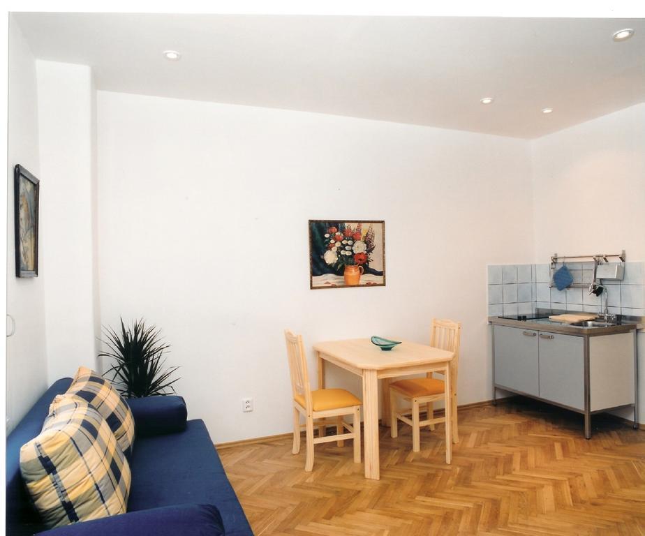 Apartment Konvi *