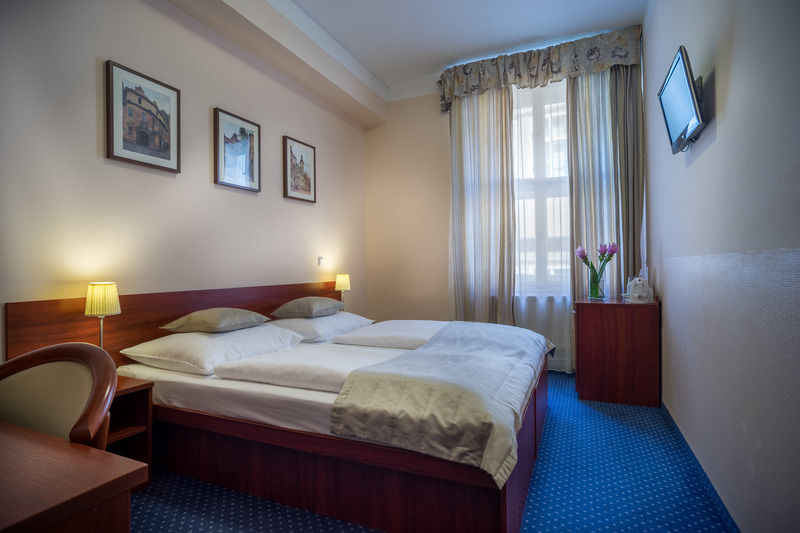 Pytloun Kampa Garden Hotel 4*