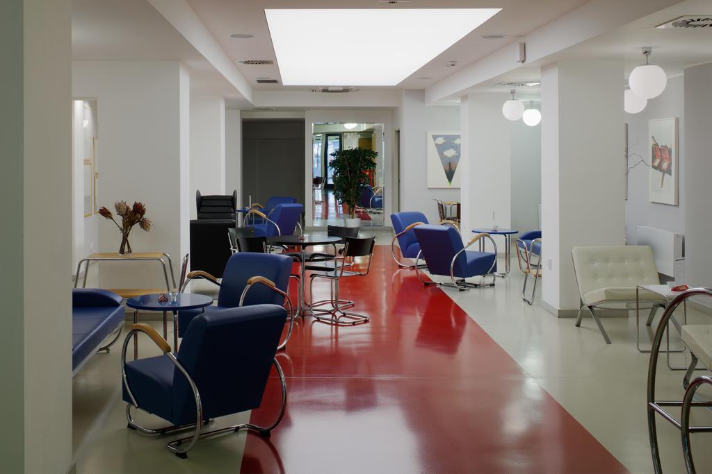 Hotel Axa