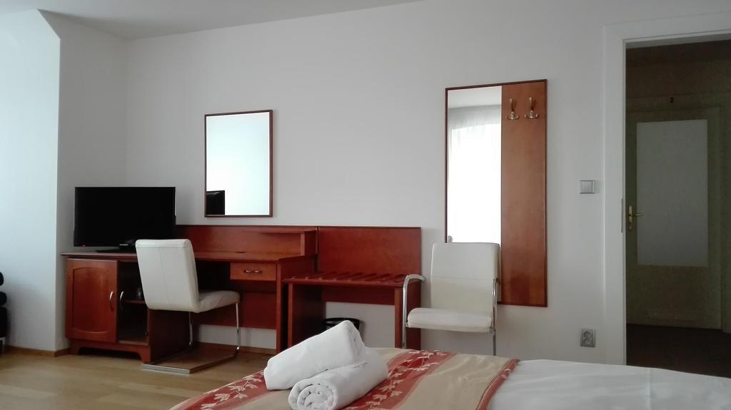Guest house Jana - Domov Mladeze Prague