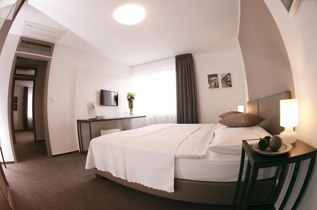 Na Vinici Guest house Prague