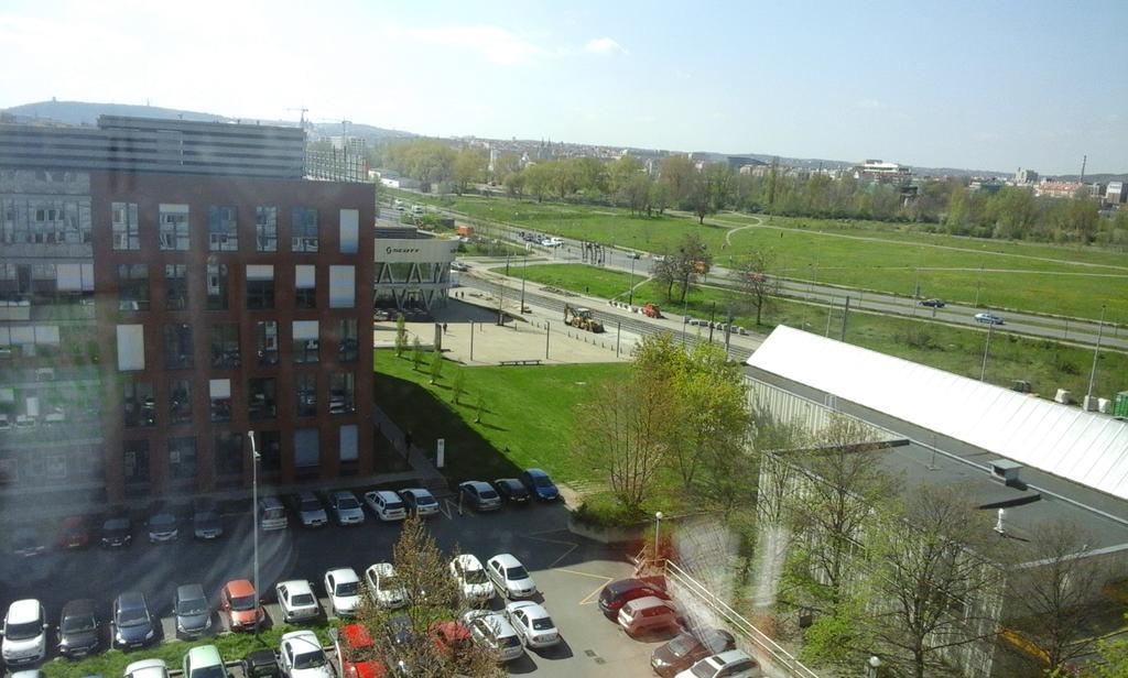 Love Studio By The Metro Prague