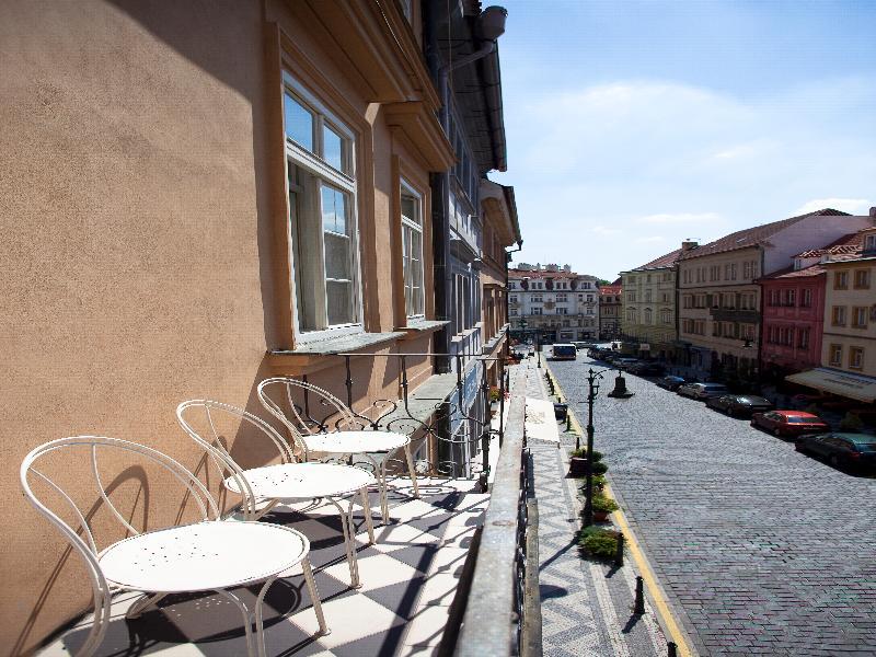 Little Town Budget Prague