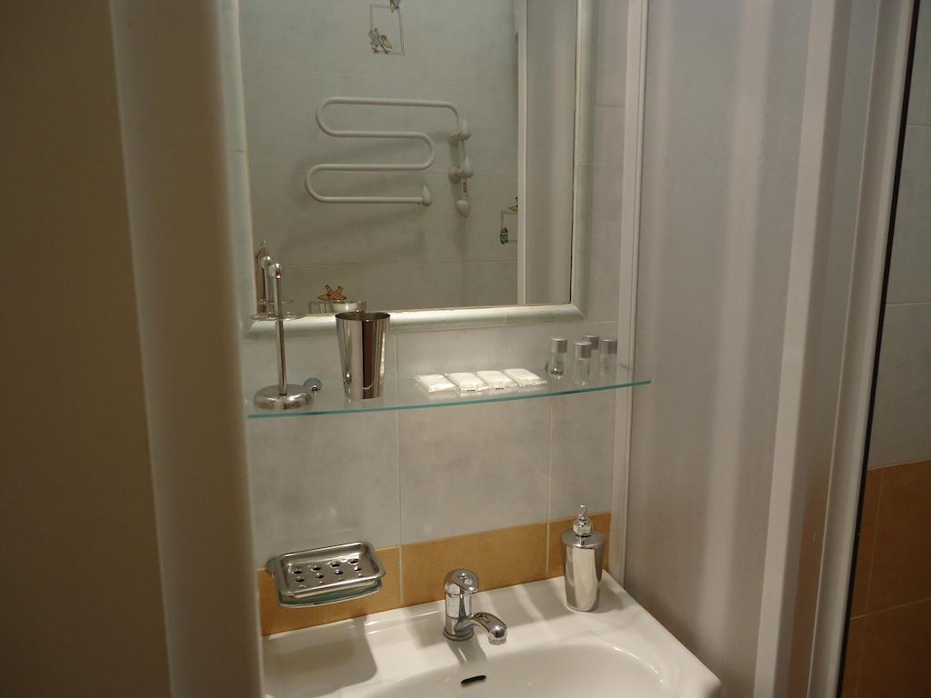Mala Stepanska Apartment