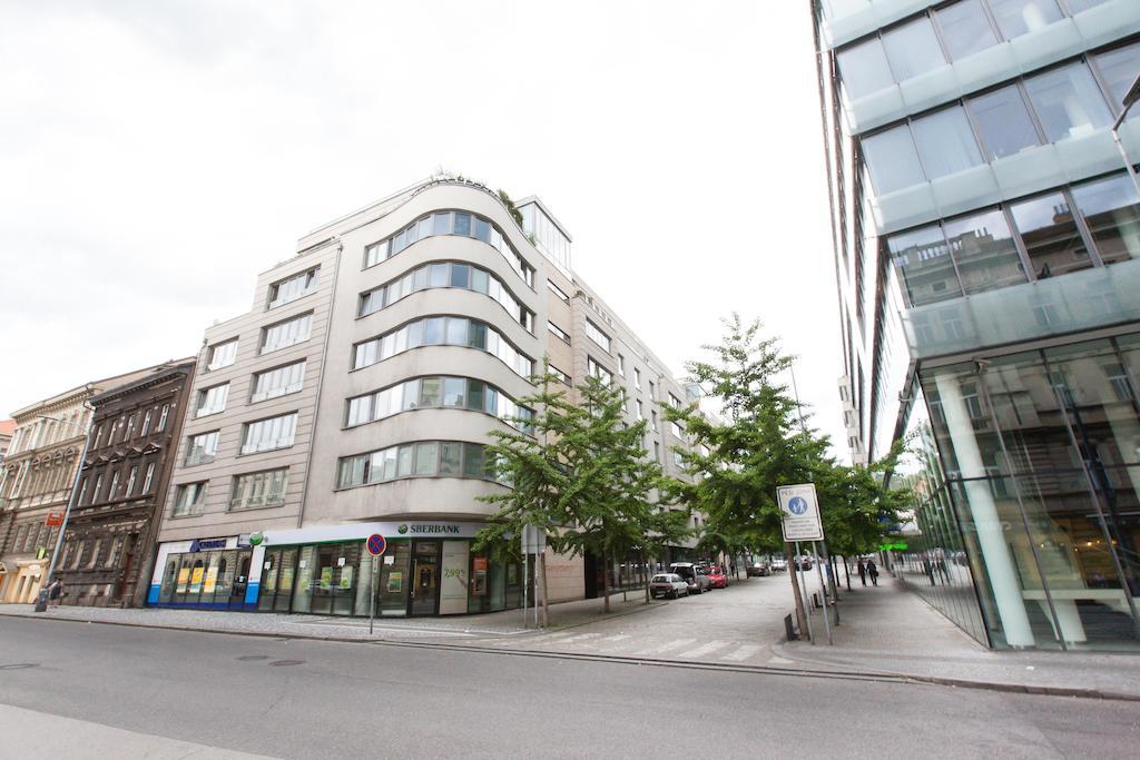 Angel Apartments