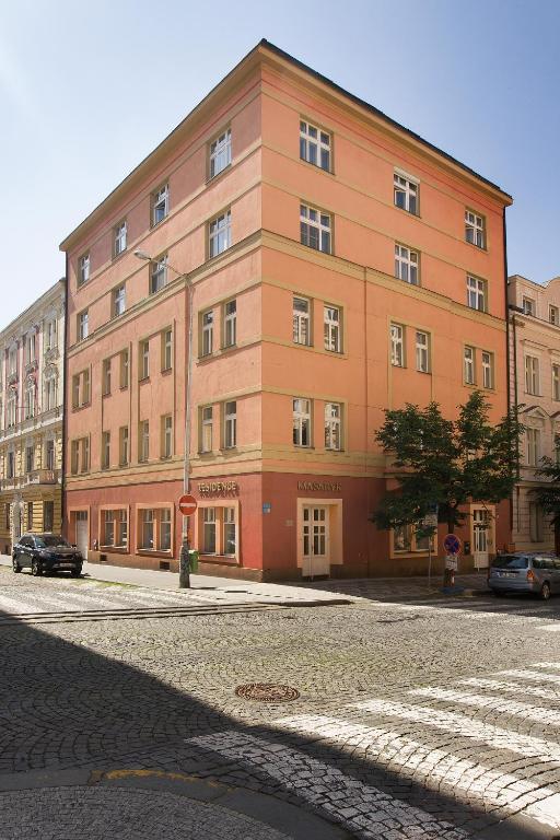 Twist Apartment *