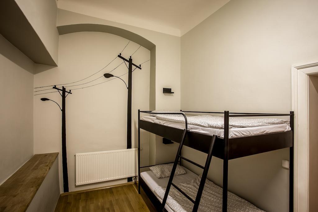 Ahoy! Hostel *