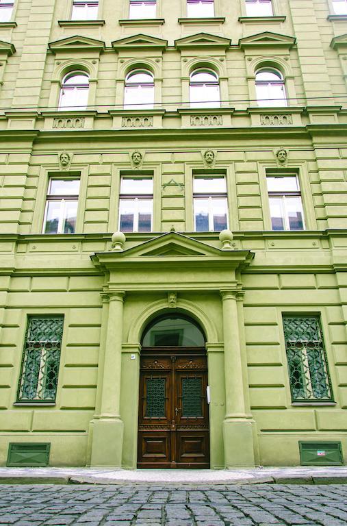 Apartment The Castle Prague