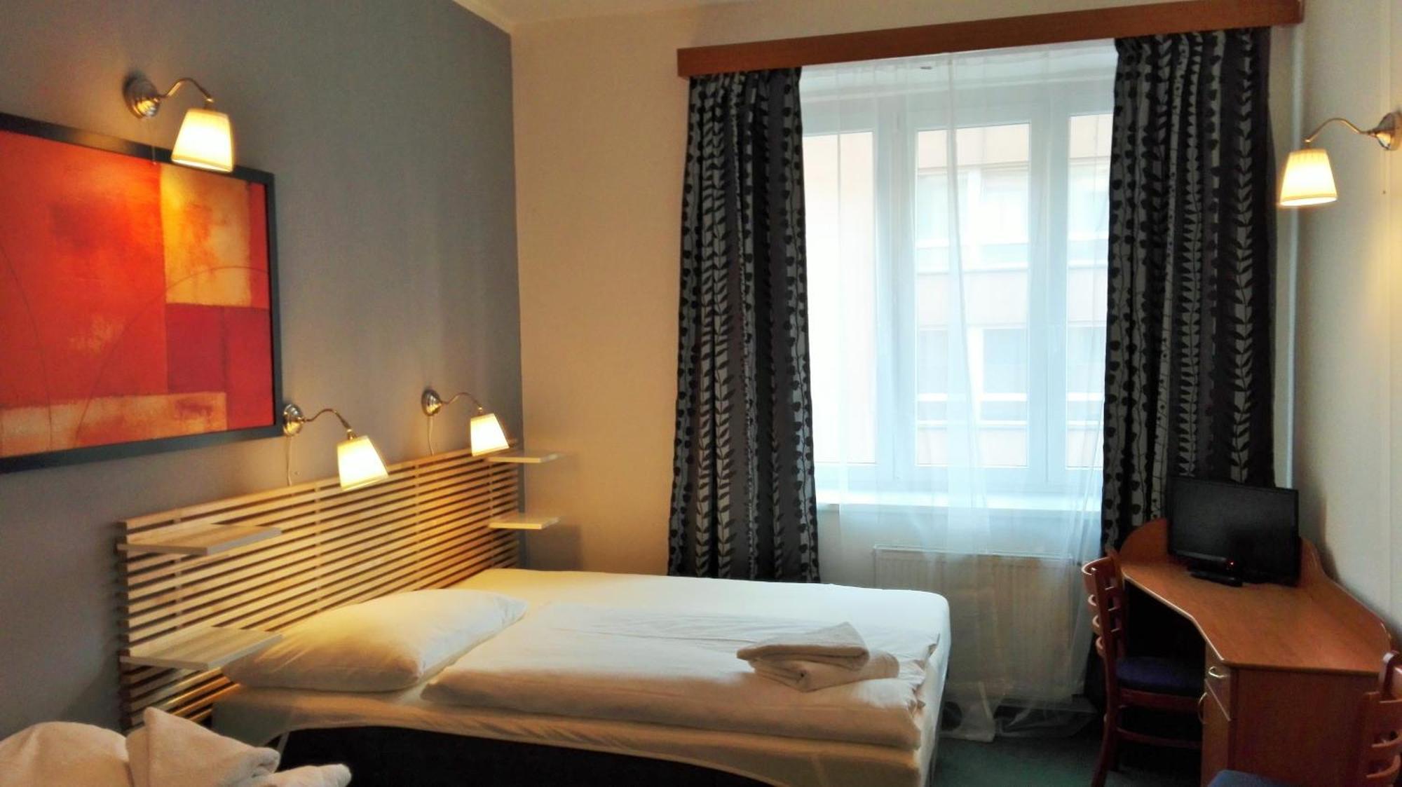 Hotel Elen's Arlington 3*