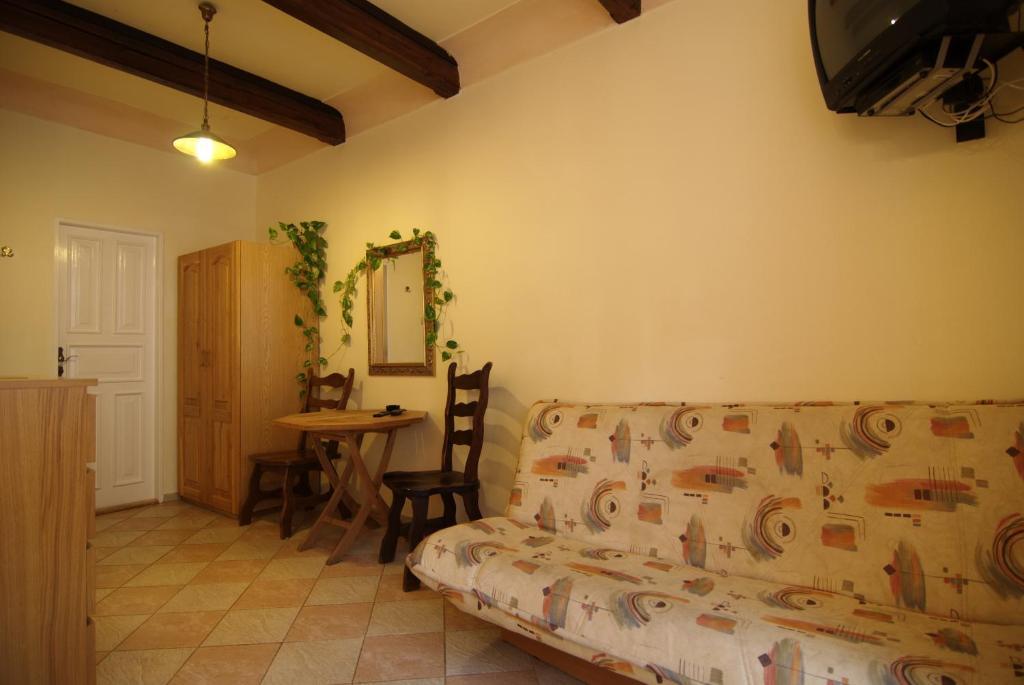 Bed & Breakfast U Zlateho Konicka / The Golden Horse House