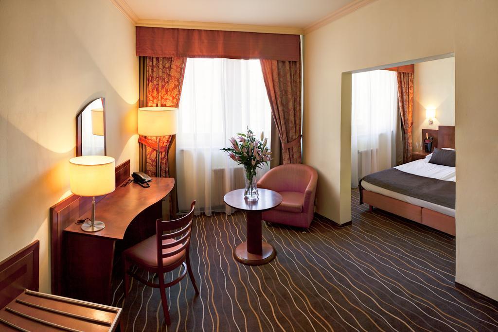Hotel Luxury Family Bila Labut 4*