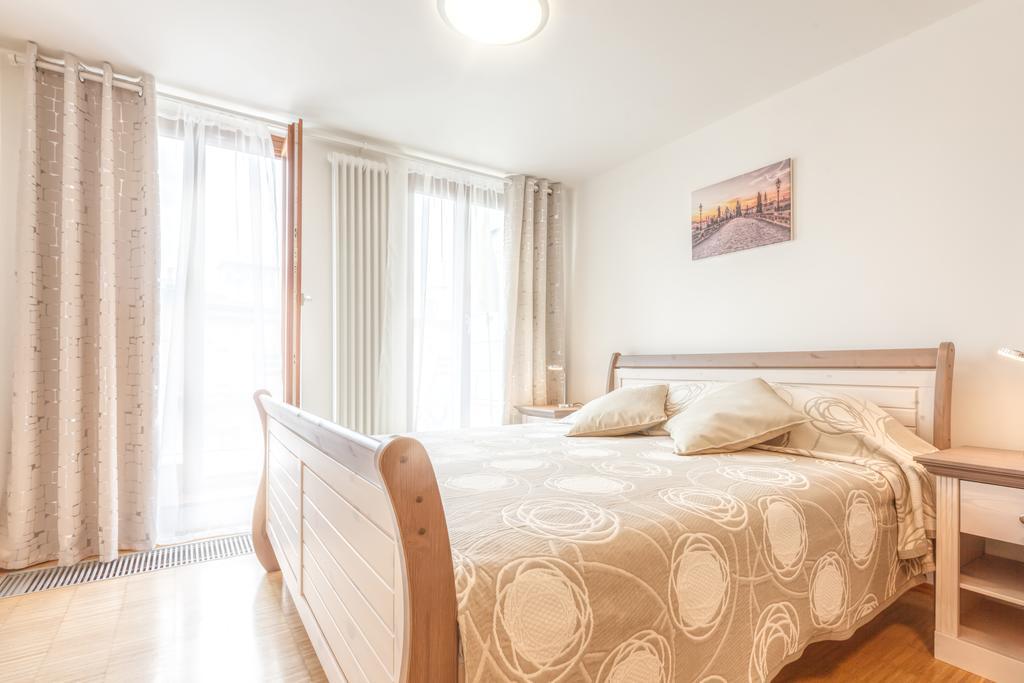Daire Modern Charvatova Prag