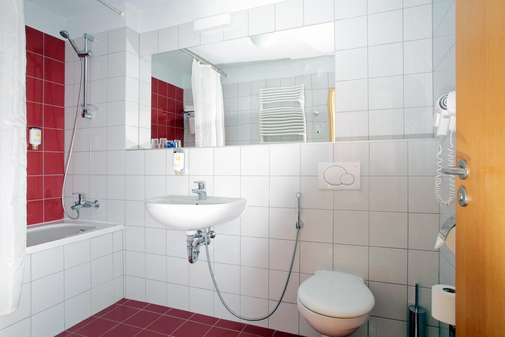 Otel Chvalska Tvrz 3*