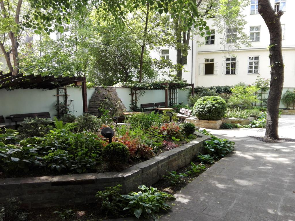 Hotel Museum 3*