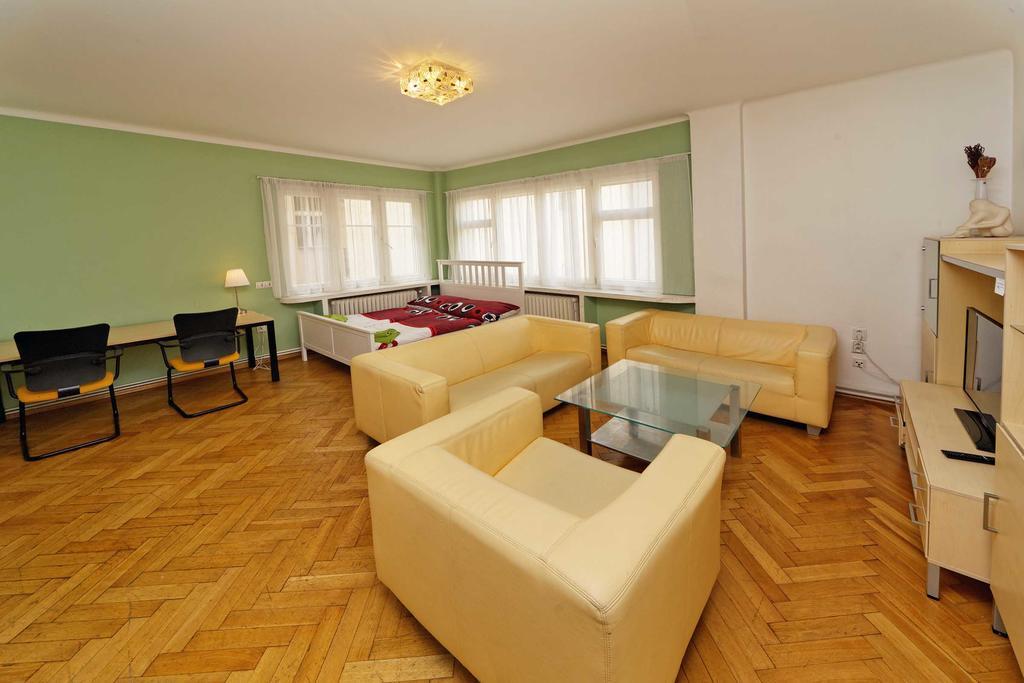 Myslikova Prague