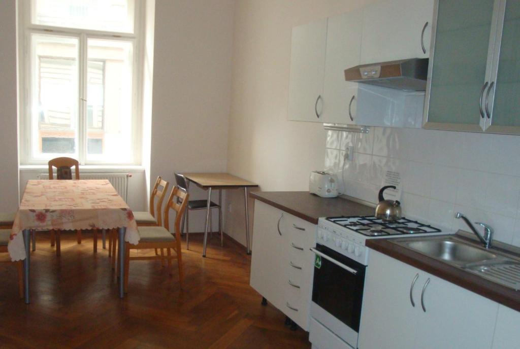 Gallery Hostel