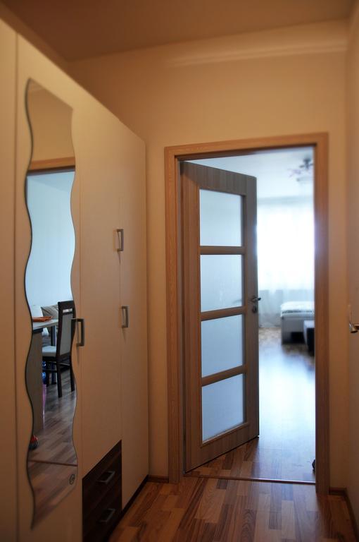 Apartment Freyova 25