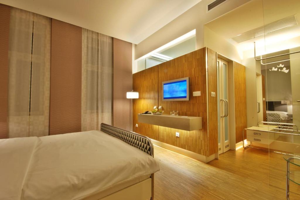 Prokop Square Hotel 4*