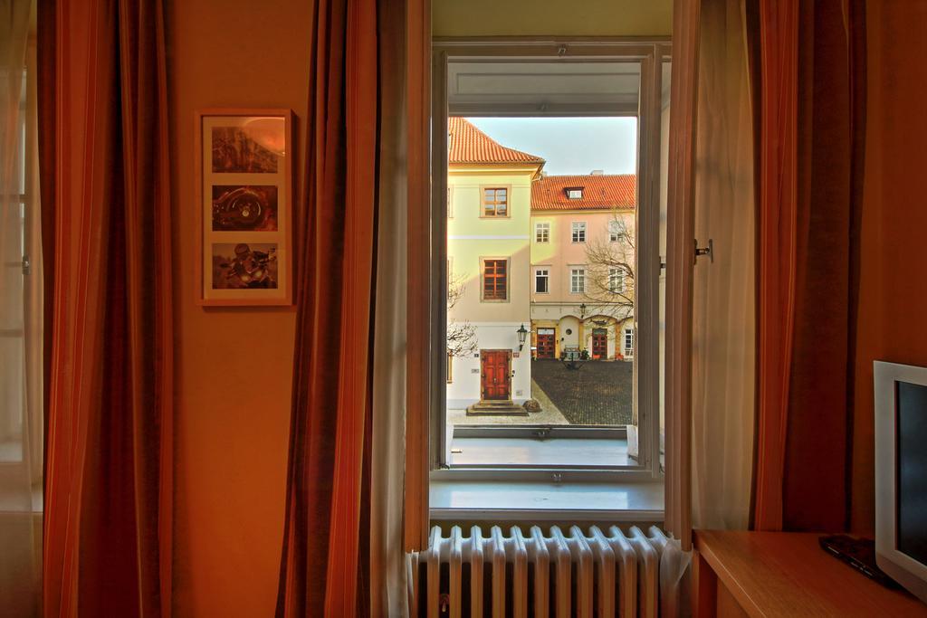 Guest house Tyn Courtyard Guestrooms 4*