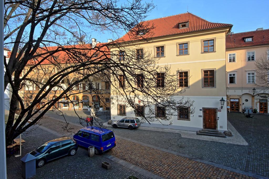 Tyn Courtyard Guestrooms