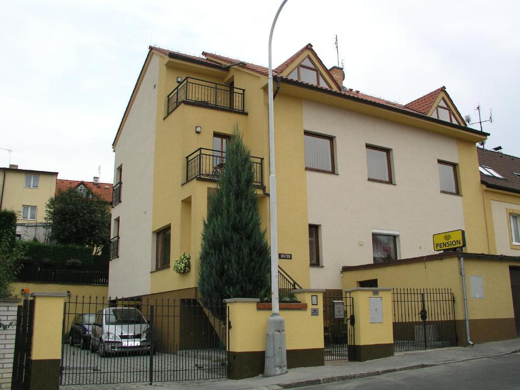 Paldus Guest house 3*