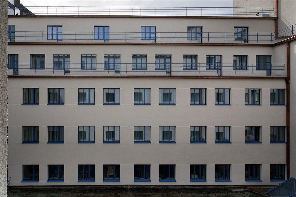 Axa Praga