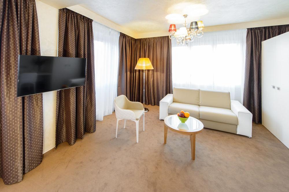 Otel Mysterius Carnival 3*