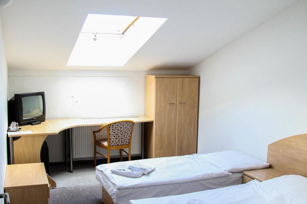 Inturprag Hotel 3*