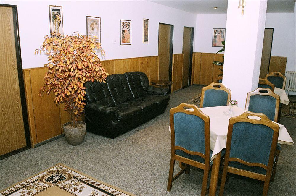 Bohemians Hotel