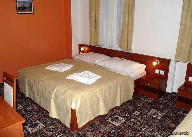 De Luxe 3* Prague