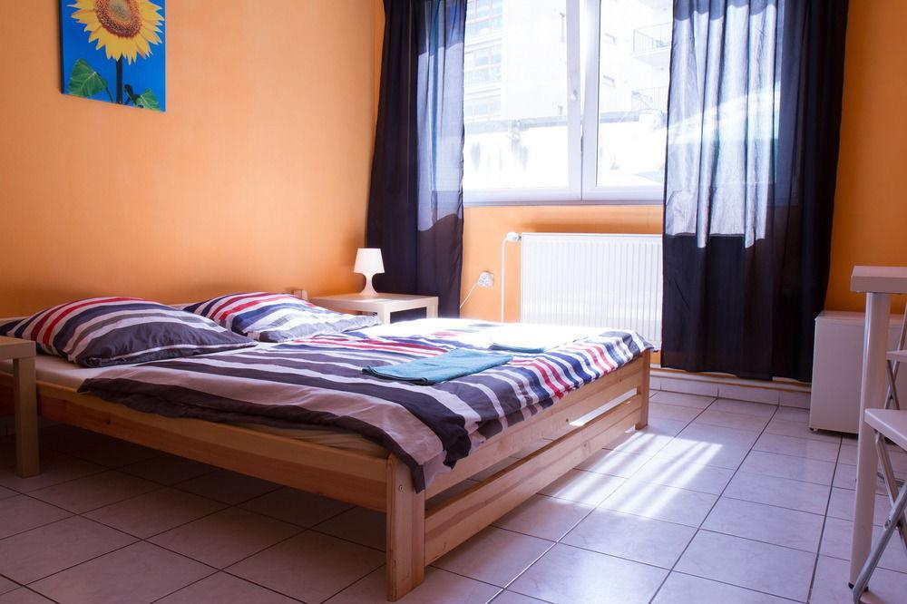 Seven Hostel