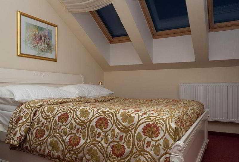 Alqush Downtown Hotel 4*