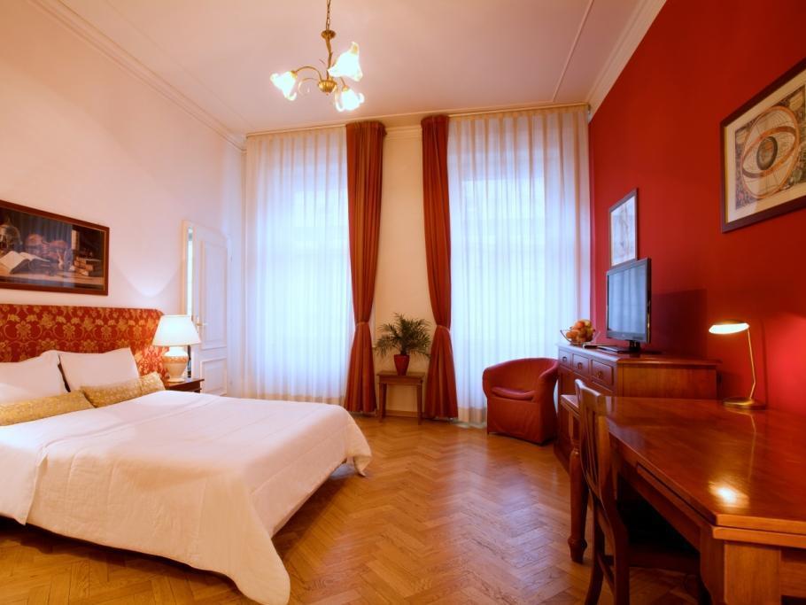 Hotel Suite Home Prague Apart Otel 4*