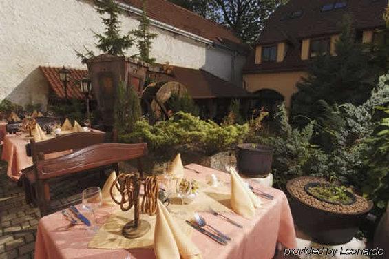 Selsky Dvur - Bohemian Village Courtyard Otel 4*