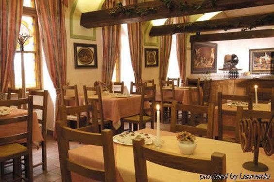 Selsky Dvur - Bohemian Village Courtyard Otel 4*