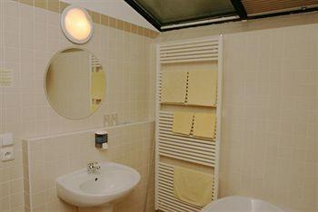 U Tri Bubnu Otel 3*