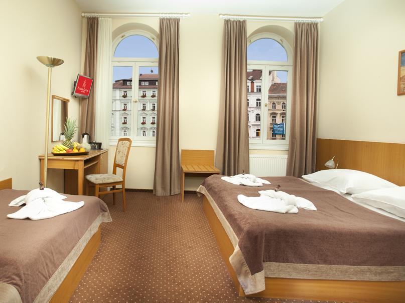 Centre Plaza 3*