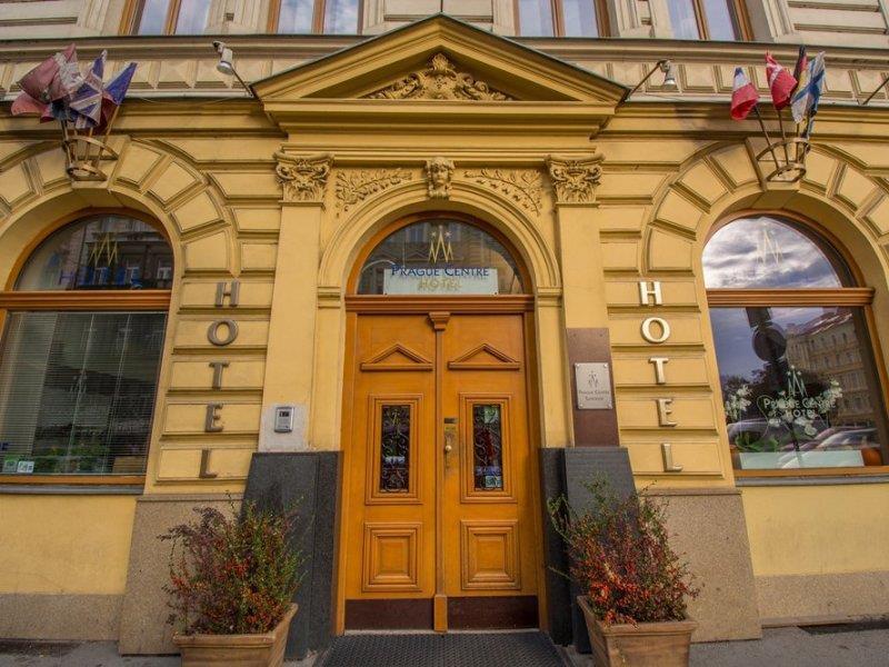 Superior Otel